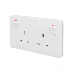 Schneider Electric Lisse 13A 2-Gang DP Switched Plug Socket White 3 Schneider Electric Lisse 13A 2-Gang DP Switched Plug Socket White
