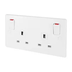 Schneider Electric Ultimate Slimline 13A 2-Gang DP Switched Plug Socket White