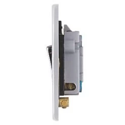 Schneider Electric Ultimate Low Profile 13A Switched Fused Spur Polished Chrome with Black Inserts 7 Schneider Electric Ultimate Low Profile 13A Switched Fused Spur Polished Chrome with Black Inserts -Sockets Sales Store 9795J A2